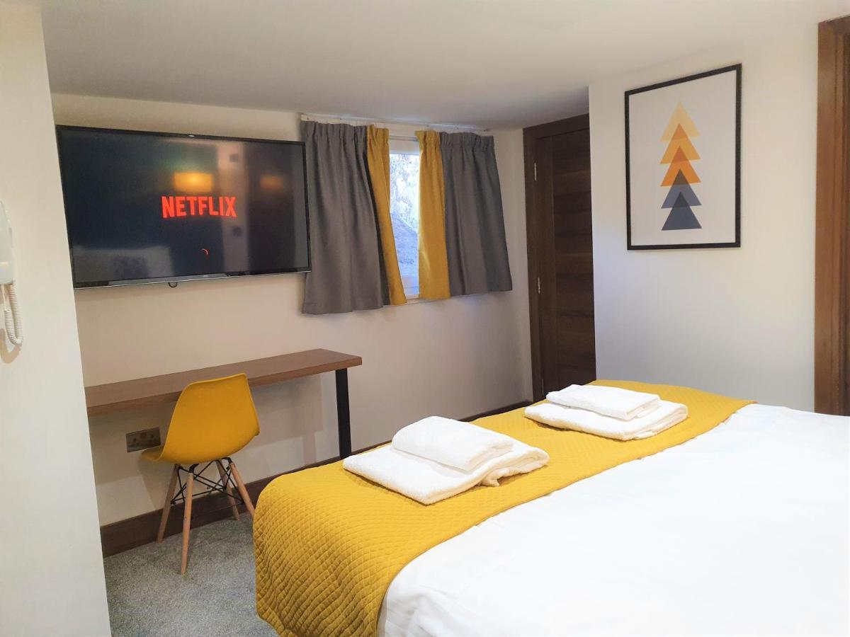 Studios At 74 Swindon Ngoại thất bức ảnh